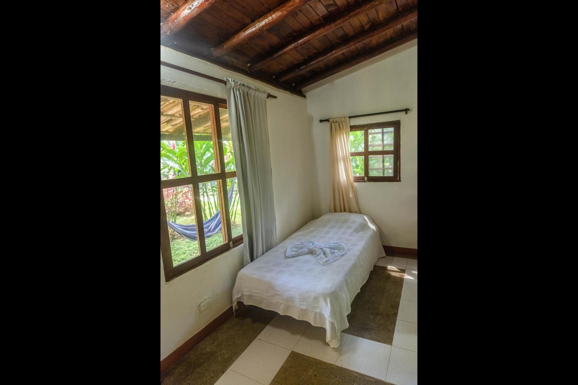 Hotel Los Robles Capurganá Habitación foto